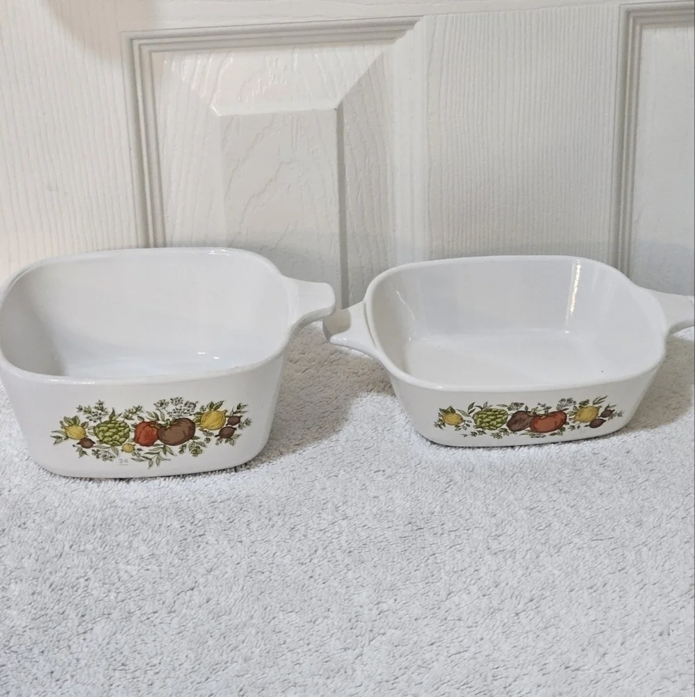 Vintage Spice of Life Corningware Set of 2 serving dishes